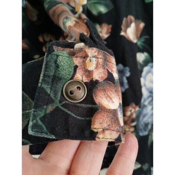 Women's L Black Floral Shacket Midweight Button Down dark Romance Boho Grunge - Picture 5 of 8